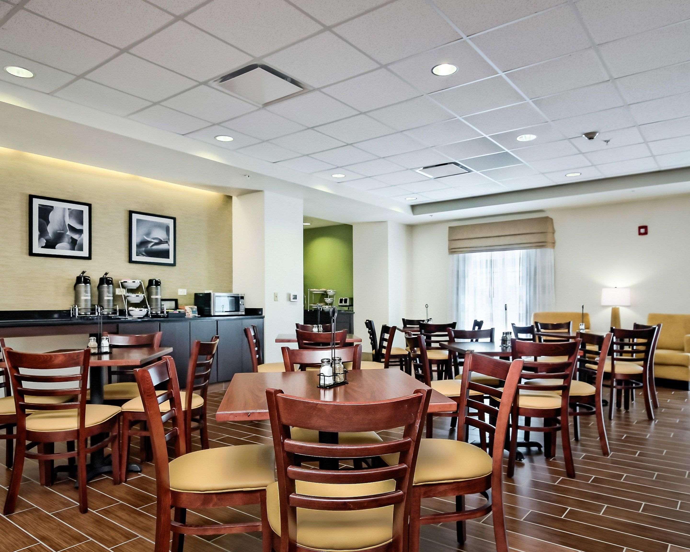Sleep Inn & Suites - Fort Scott Buitenkant foto